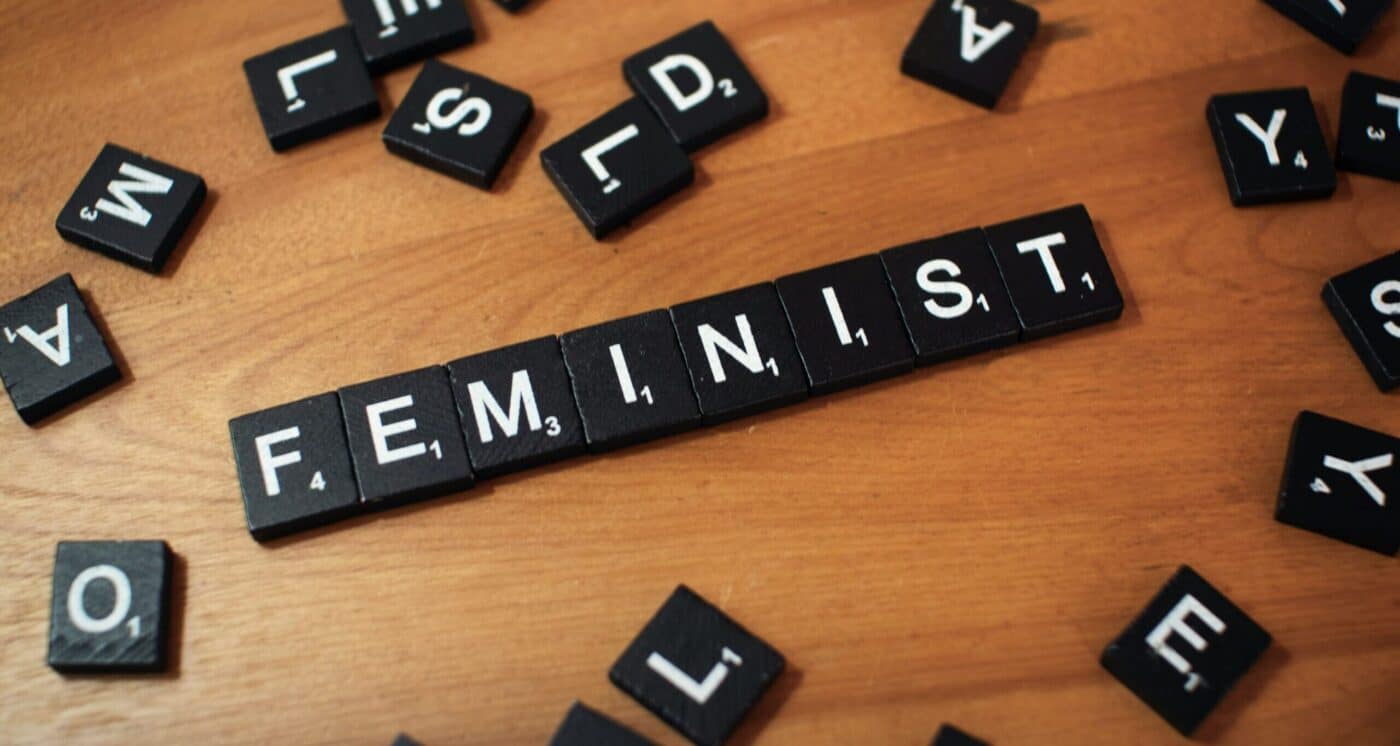 jen-theodore-1bTDrEEhqig-pommenor